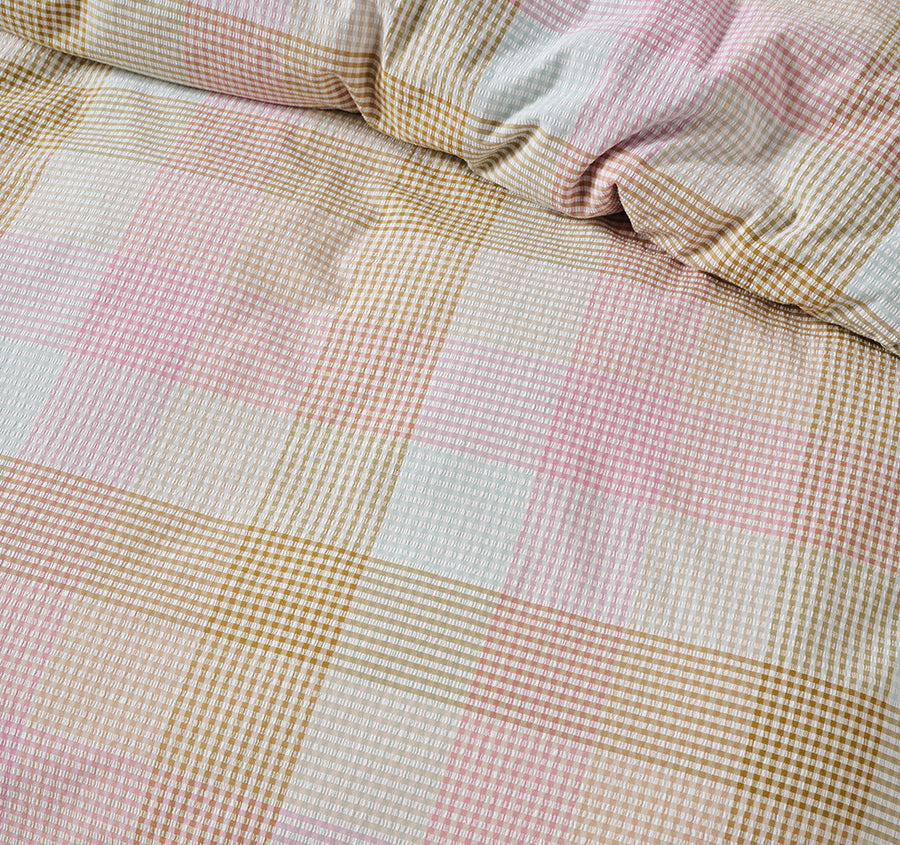 Bloomfield Quilt Cover Set Range Pink