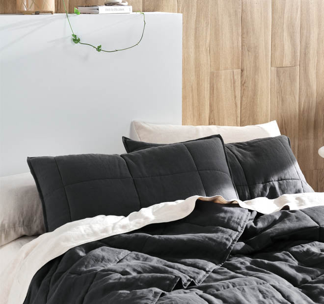 Nimes Linen Coverlet Magnet