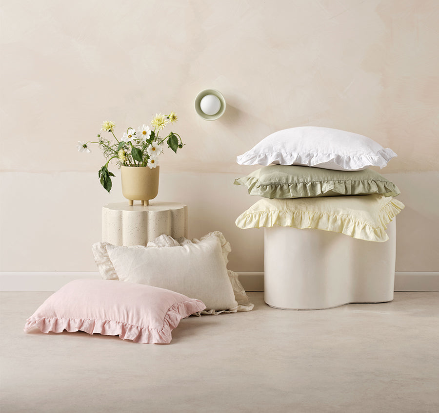Nimes 40x60cm Filled Cushion Rose Pink