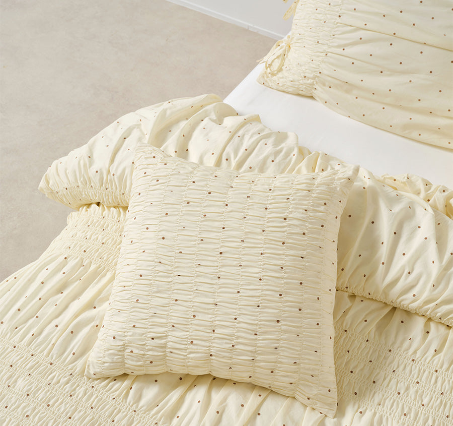 Nina Spot 48x48cm Filled Cushion