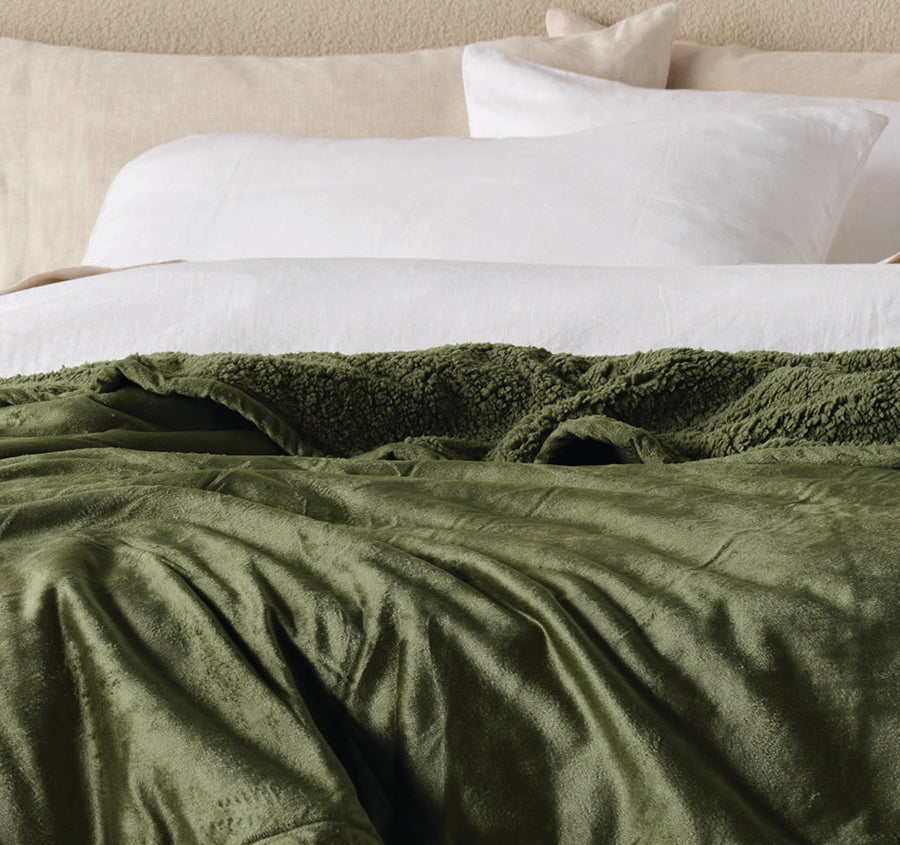 Sena Blanket Range Olive
