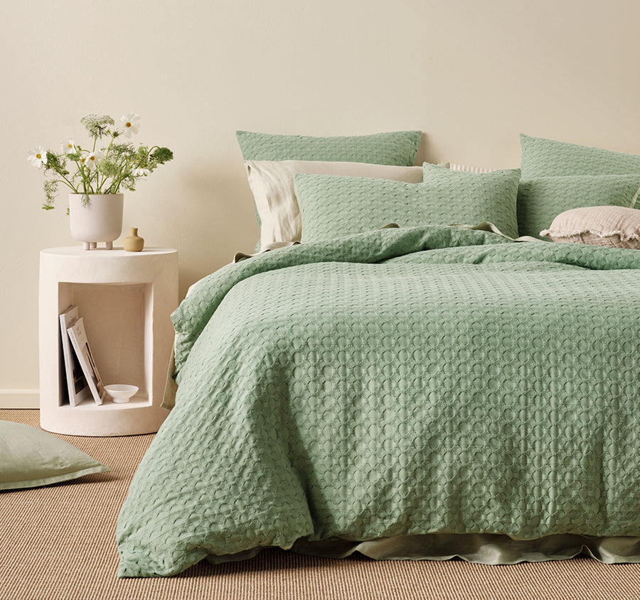 Vista Quilt Cover Set Range Leaf