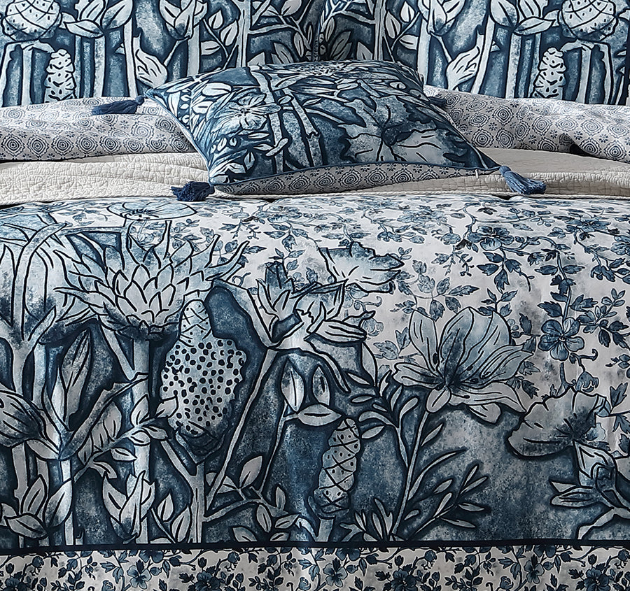 Chloris Quilt Cover Set Range Ink