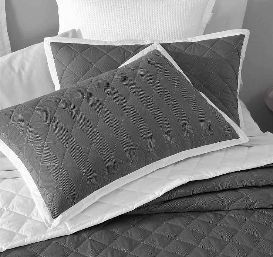 Essex Standard Pillowsham Charcoal
