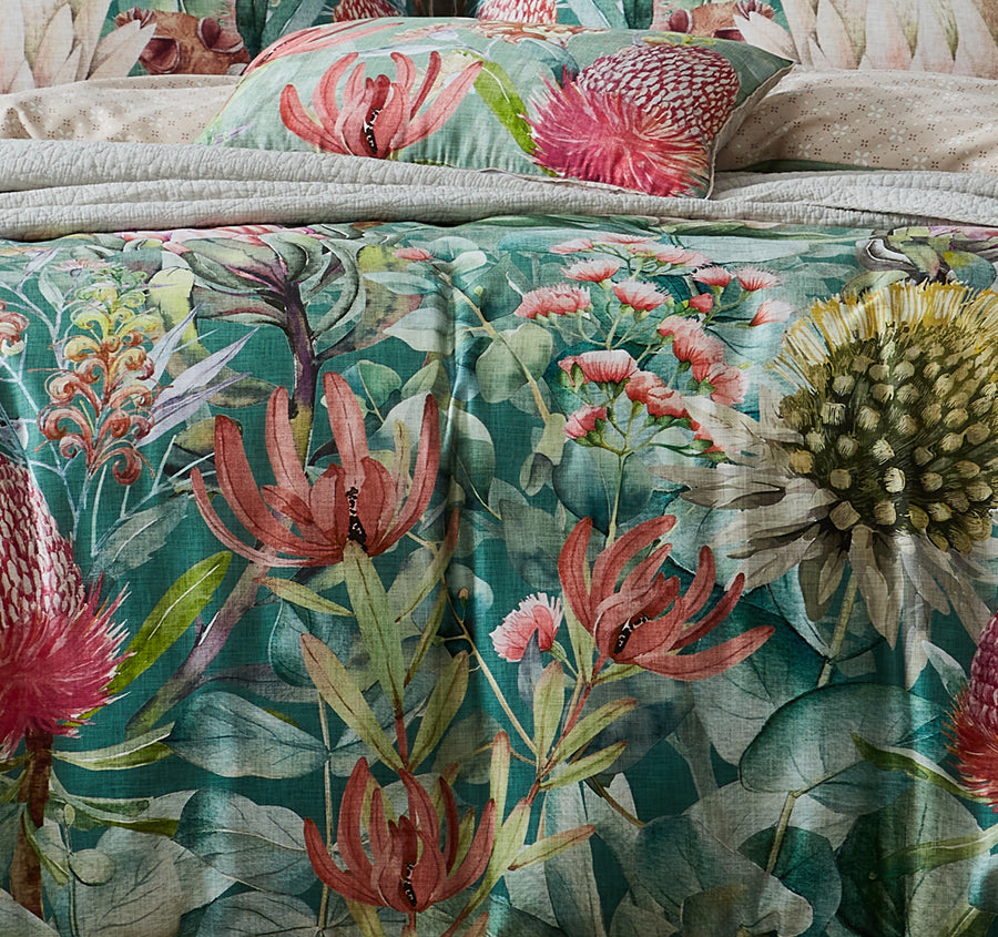 Floral Gully Quilt Cover Set Range Sage
