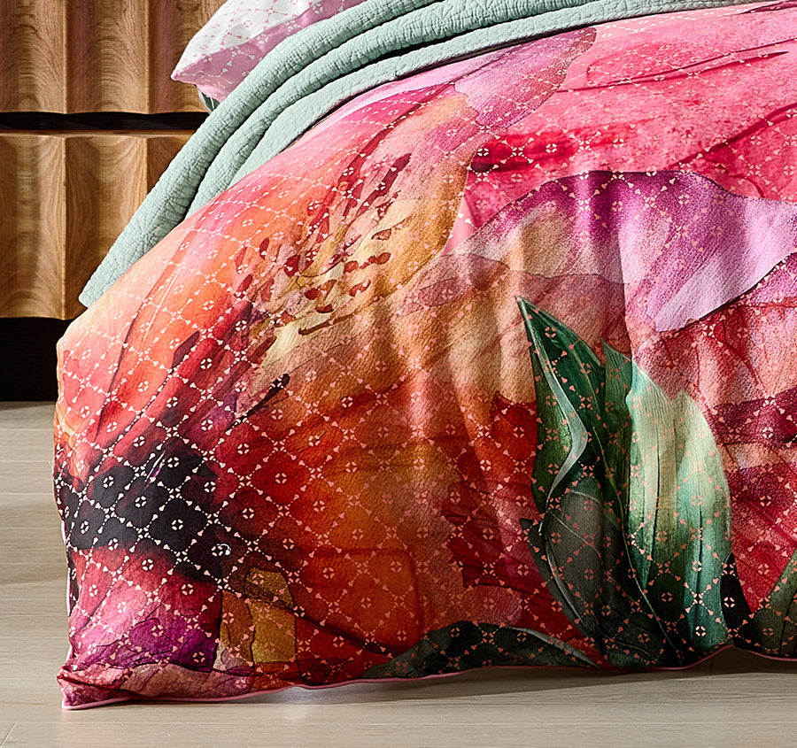 Hibiscus Hue Quilt Cover Set Range Pink
