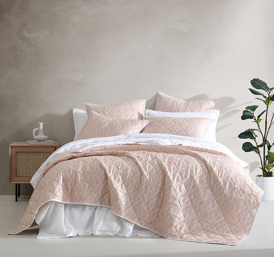 Shelby Coverlet Set Range Rose