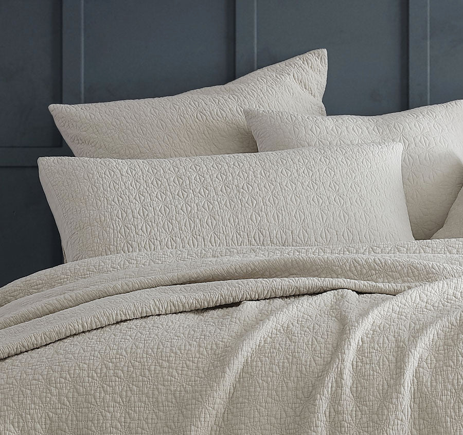 Kayo Coverlet Range Linen