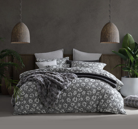 Leo Quilt Cover Set Range Dove