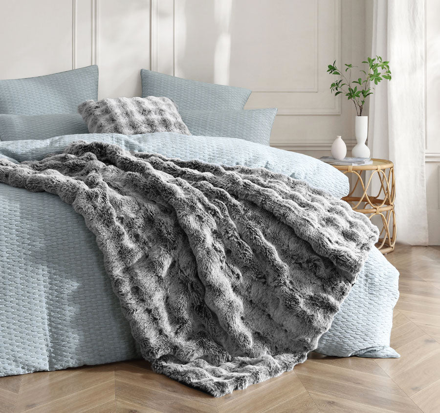 Rabbit Fur 127x152cm Throw Rug Grey