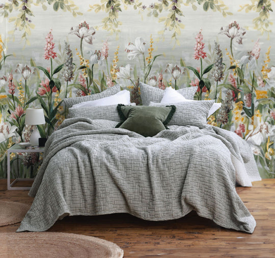 Livie Coverlet Set Range Moss