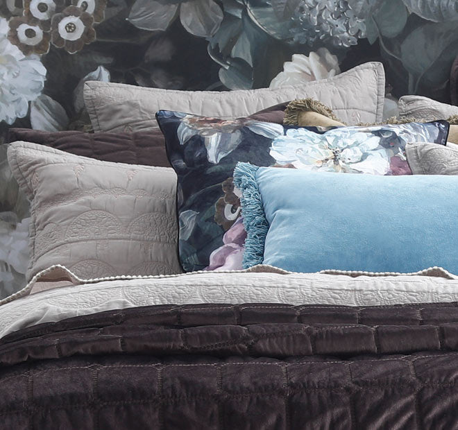 Meeka Queen Bed Comforter Set Coffee