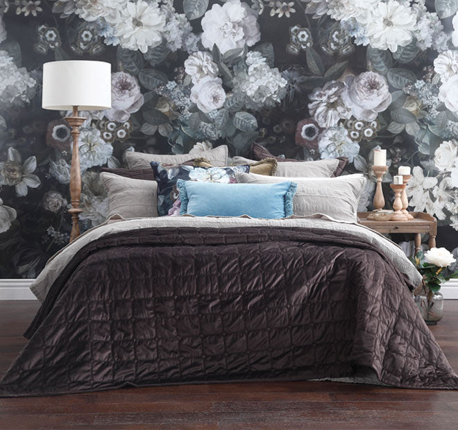 Meeka Queen Bed Comforter Set Coffee