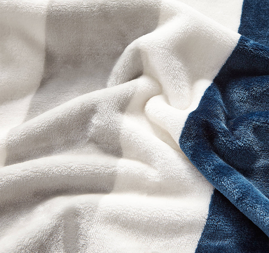 Awning Stripe 130x170cm Throw Rug Blue