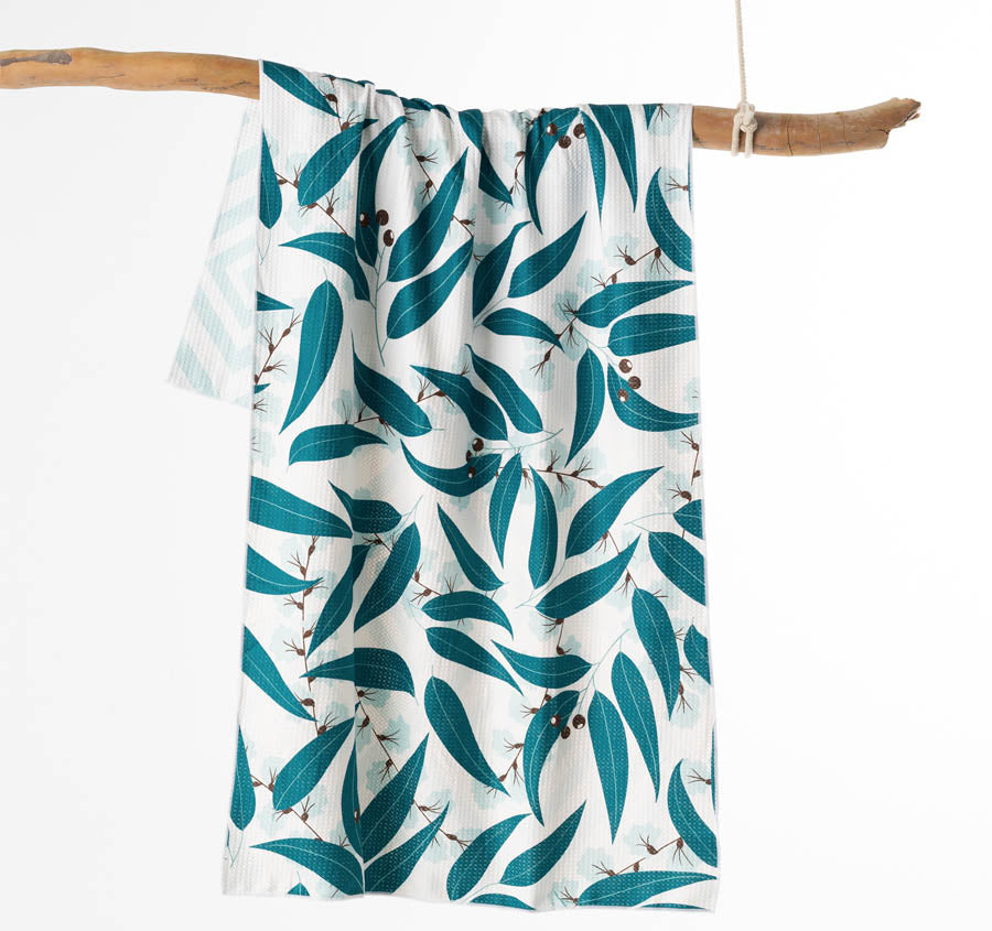 Sand Free 80x160cm Towel 4 in 1 Scattered Eucalyptus Leaves