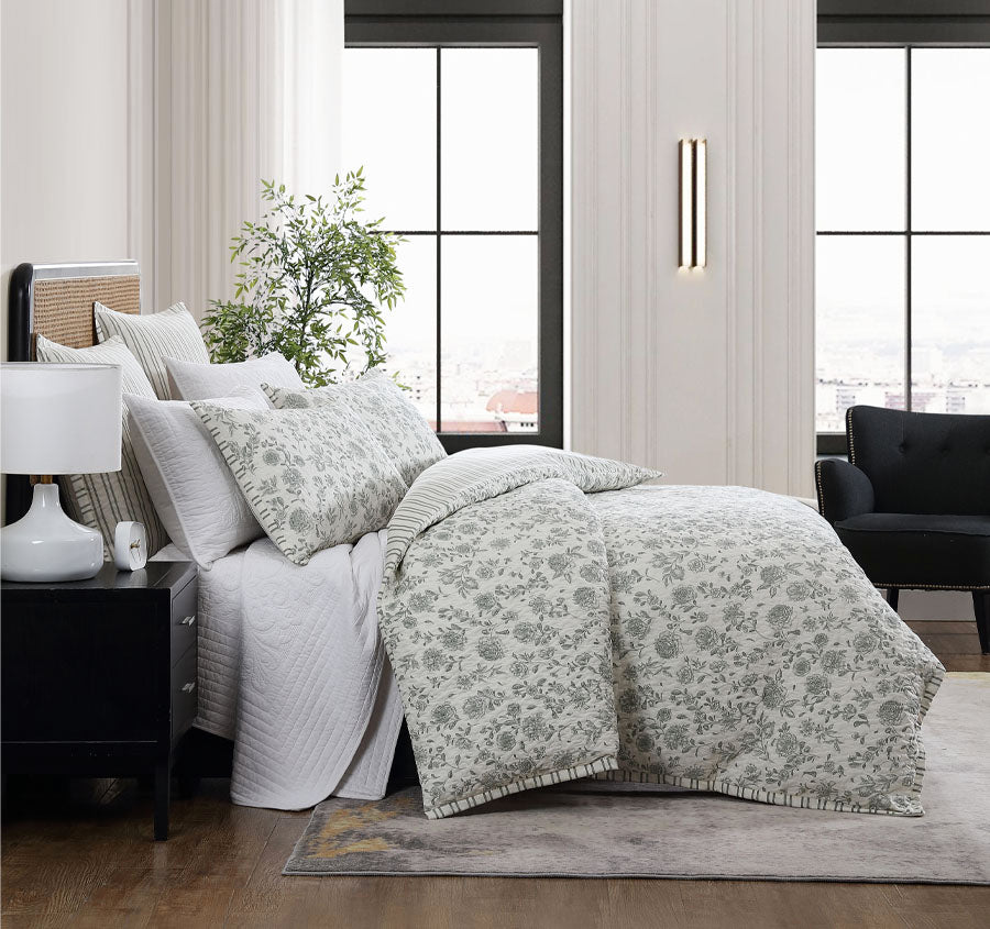 Martha's Orchard Quilt Cover Set Range Sage