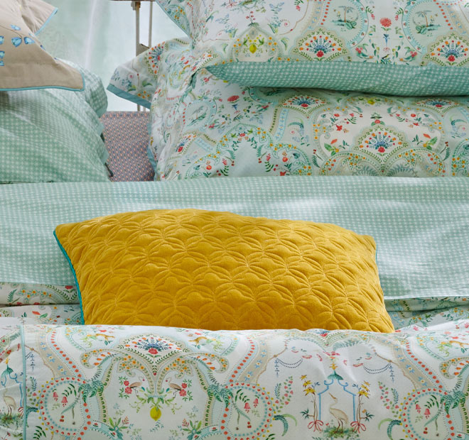 Curious Animals Quilt Cover Set Range White