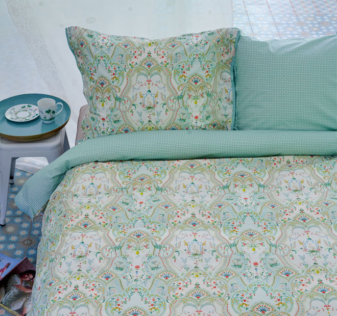 Curious Animals Quilt Cover Set Range White