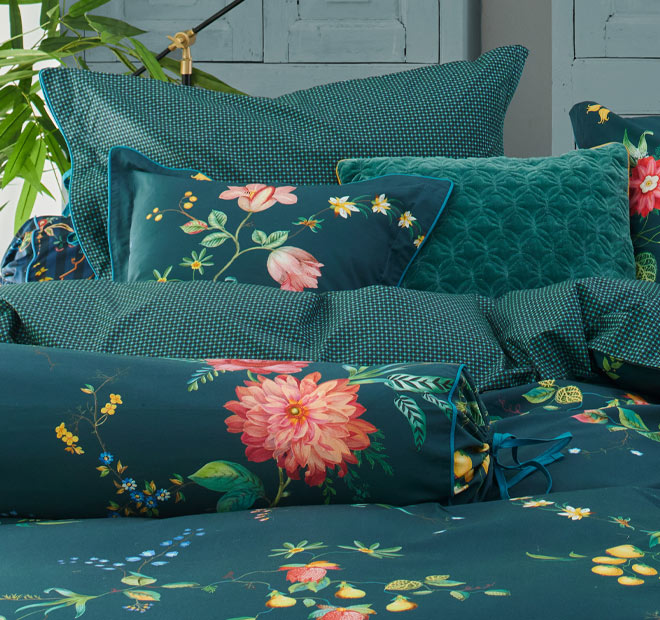 Fleur Grandeur Quilt Cover Set Range Dark Blue