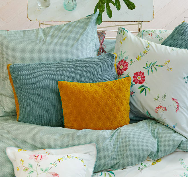 Fleur Grandeur Quilt Cover Set Range White