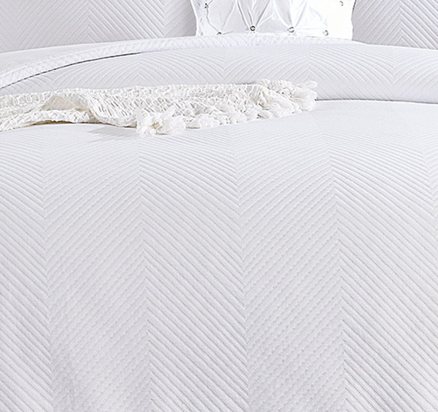 Atlantis Quilt Cover Set Range White