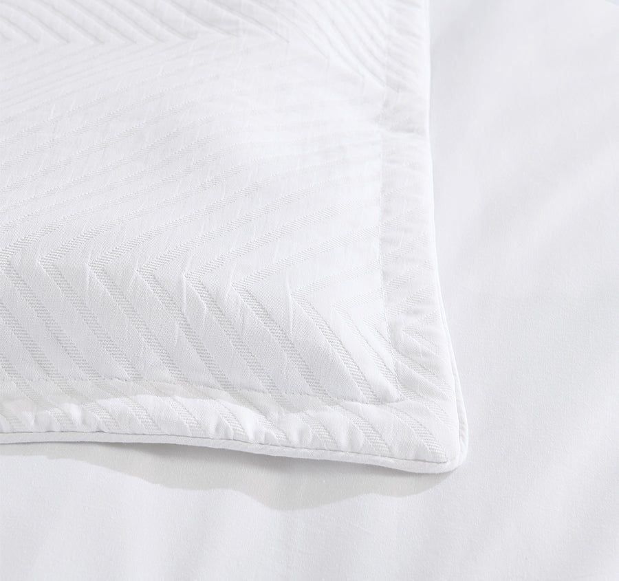 Atlantis Quilt Cover Set Range White