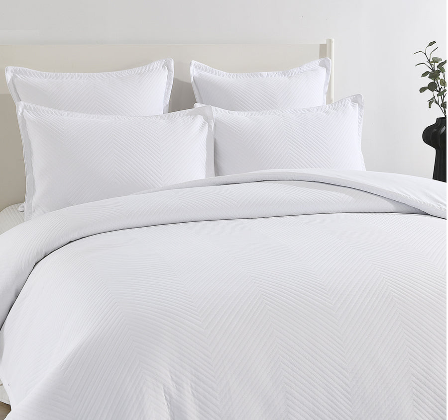 Atlantis Quilt Cover Set Range White