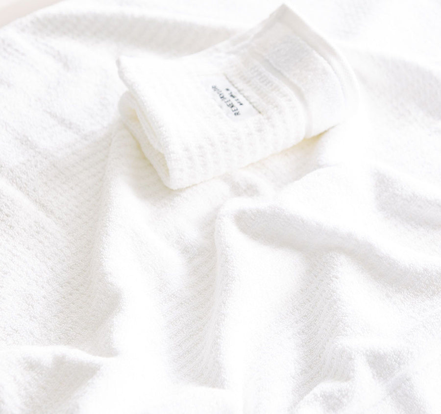 Cambridge Waffle 650GSM Cotton Bath Towel Range Snow