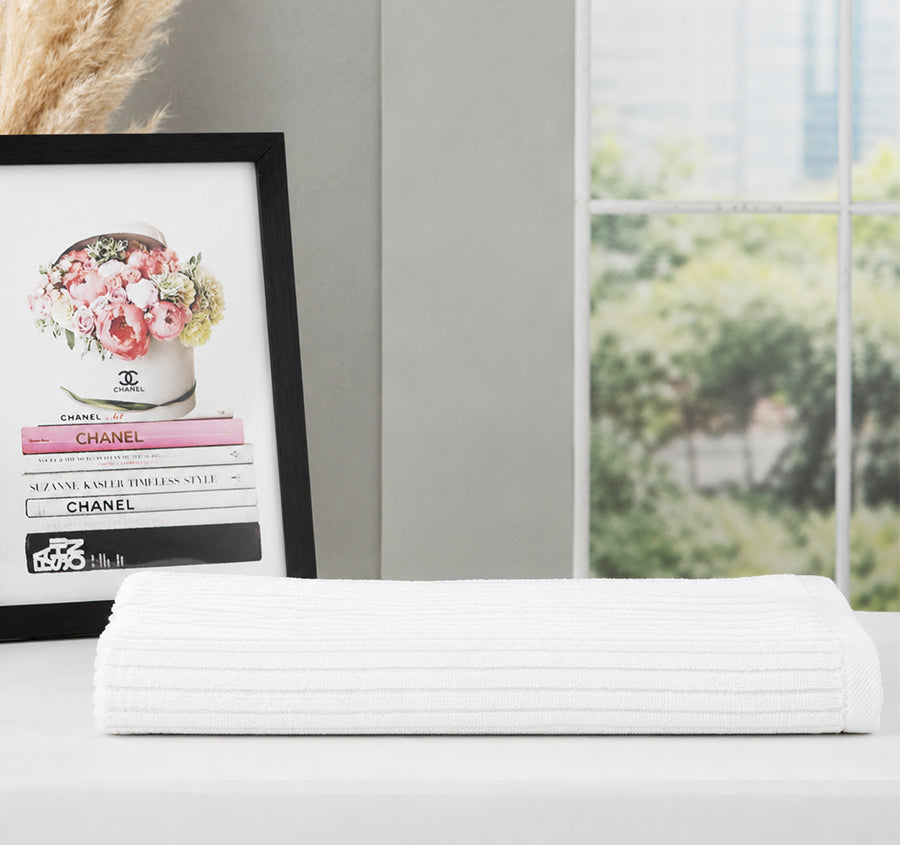 Cobblestone 800gsm Cotton Bath Mat White