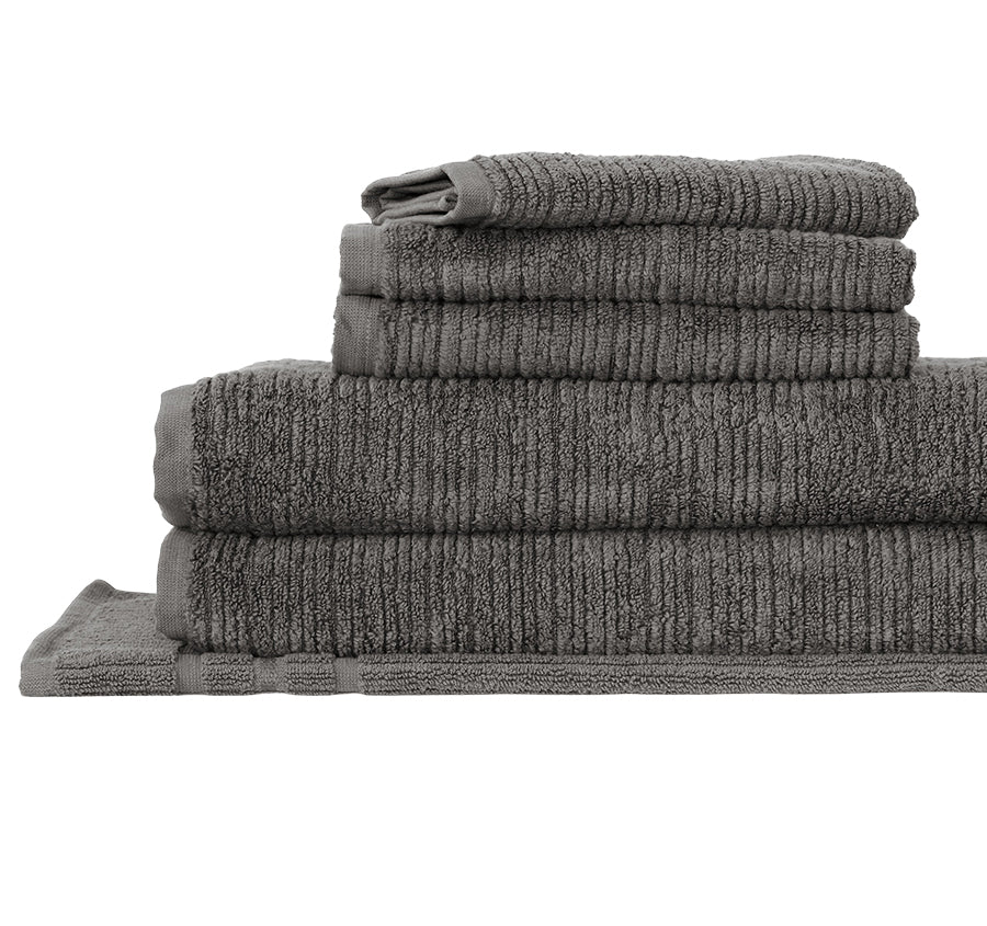 Chelsea 550gsm Cotton Bath Towel Range Charcoal