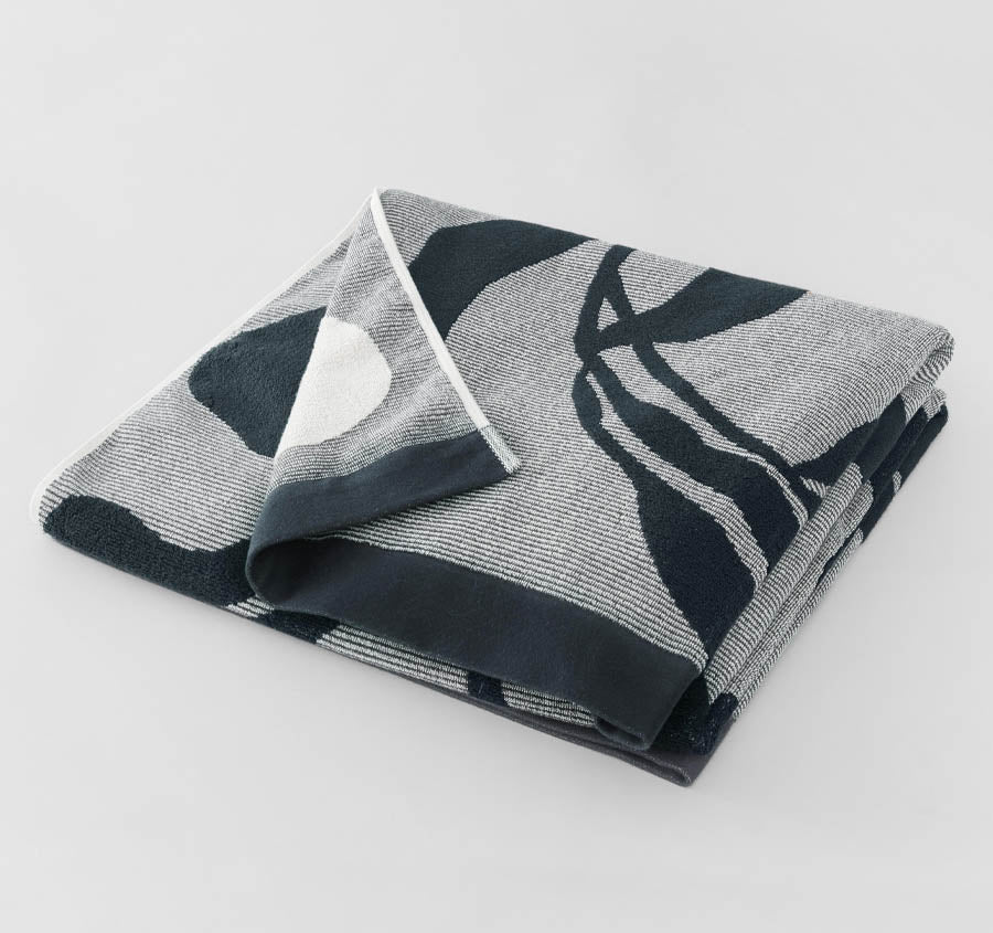 Cowrie Bay 95x175cm Beach Towel Carbon