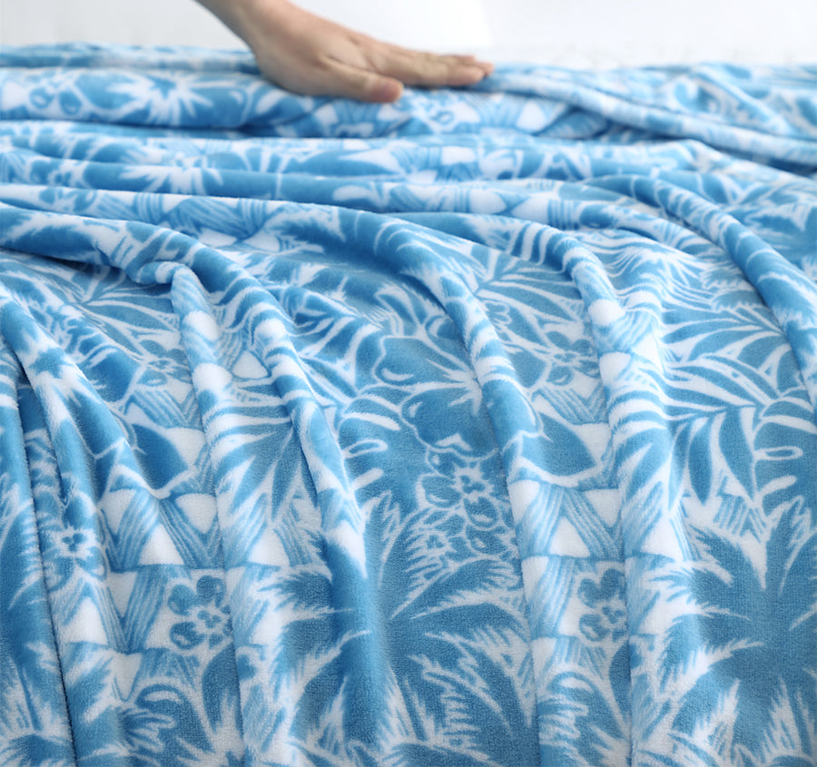 Lanikai Fronds 152x178cm Throw Blue