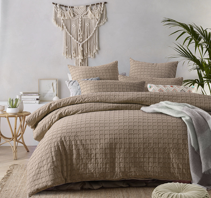 Willow Quilt Cover Set Range Chocolate