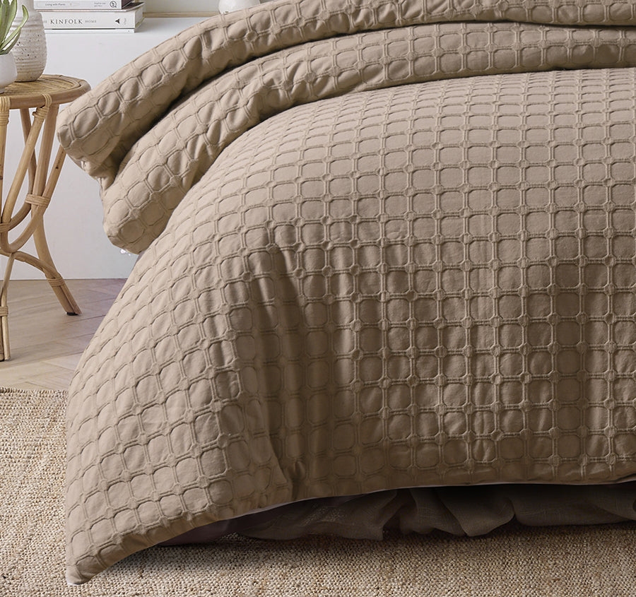 Willow Quilt Cover Set Range Chocolate