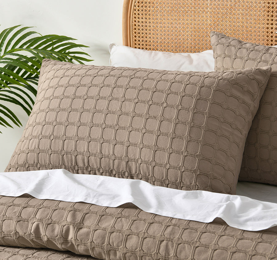 Willow Quilt Cover Set Range Chocolate
