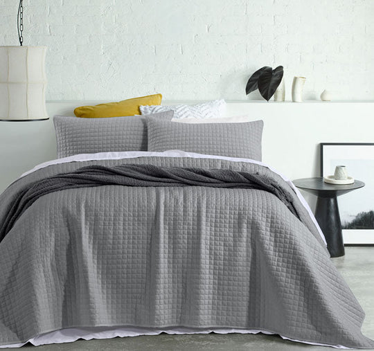 Zane Queen Bed and King Bed Coverlet Set Charcoal