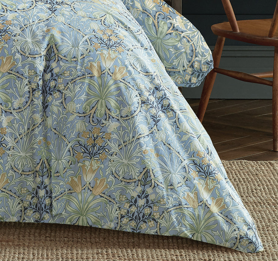 Woodland Weeds Quilt Cover Set Range Gold