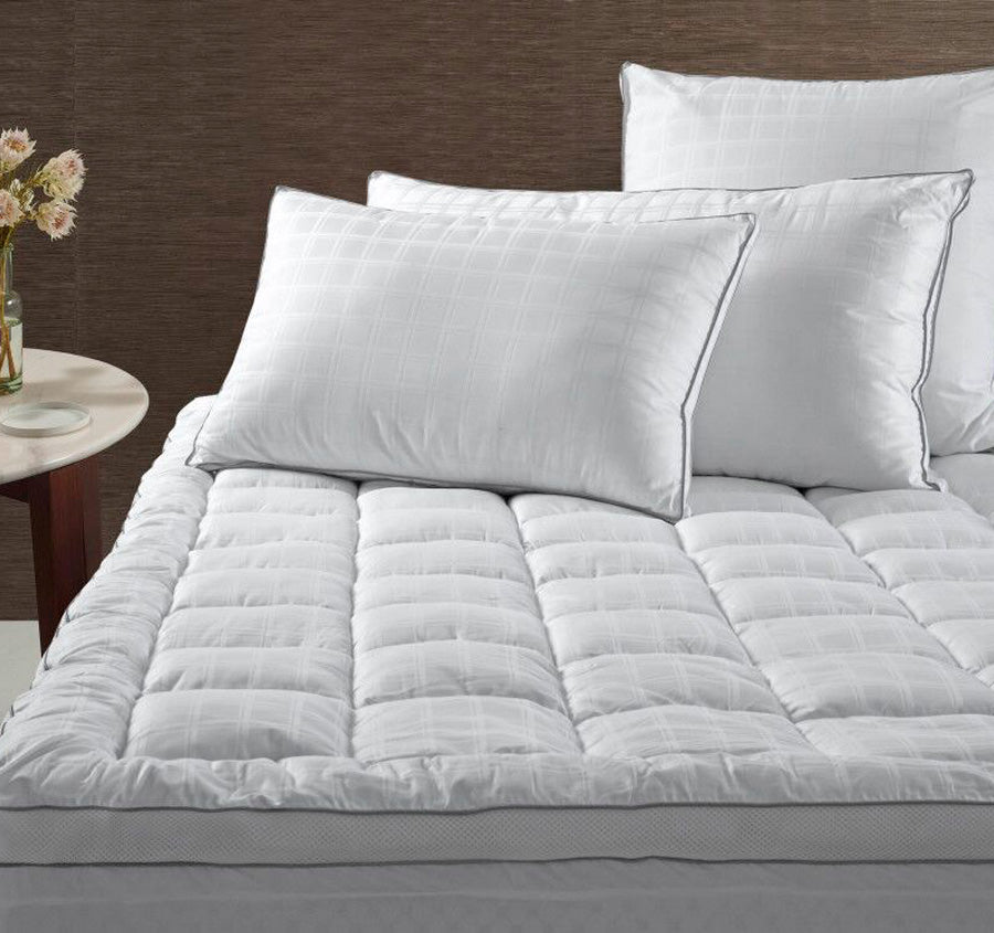 Deluxe Hotel 550GSM Mega Fitted Mattress Topper Range