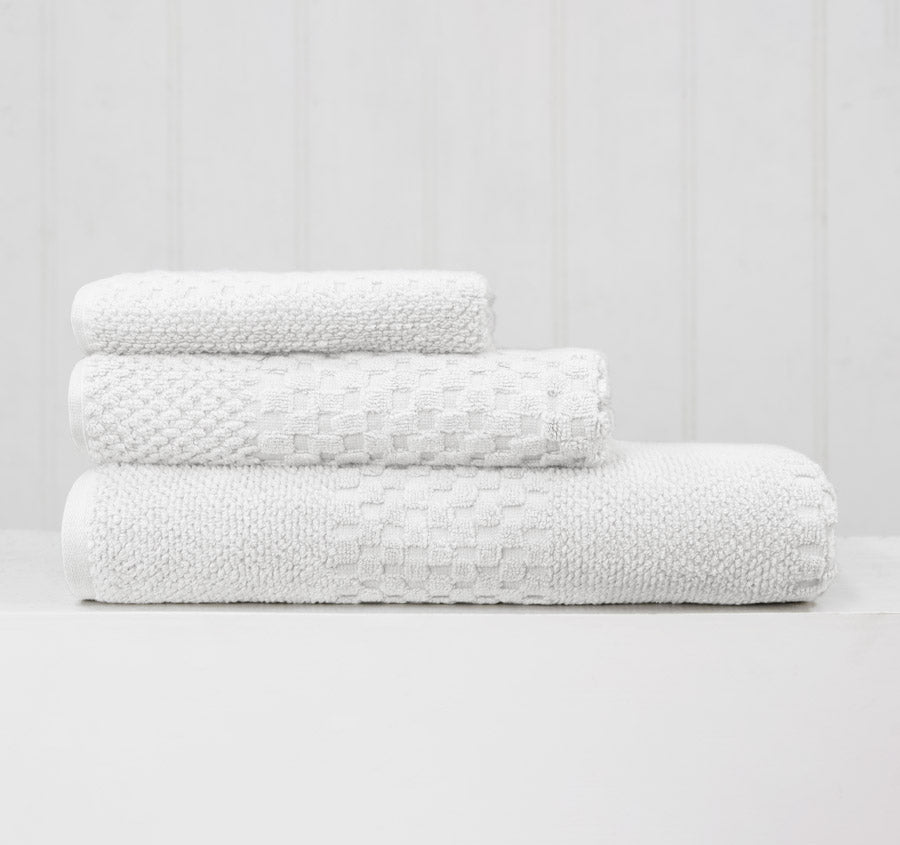 Portland 550GSM Bath Towel Range Ivory Manchester Warehouse