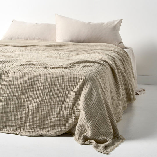 Crinkle Bed Throw Feather