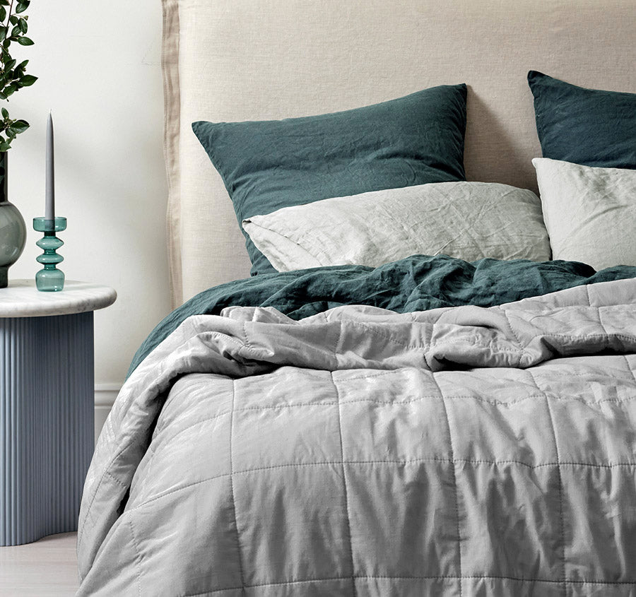 Halo Organic Cotton Coverlet Pebble