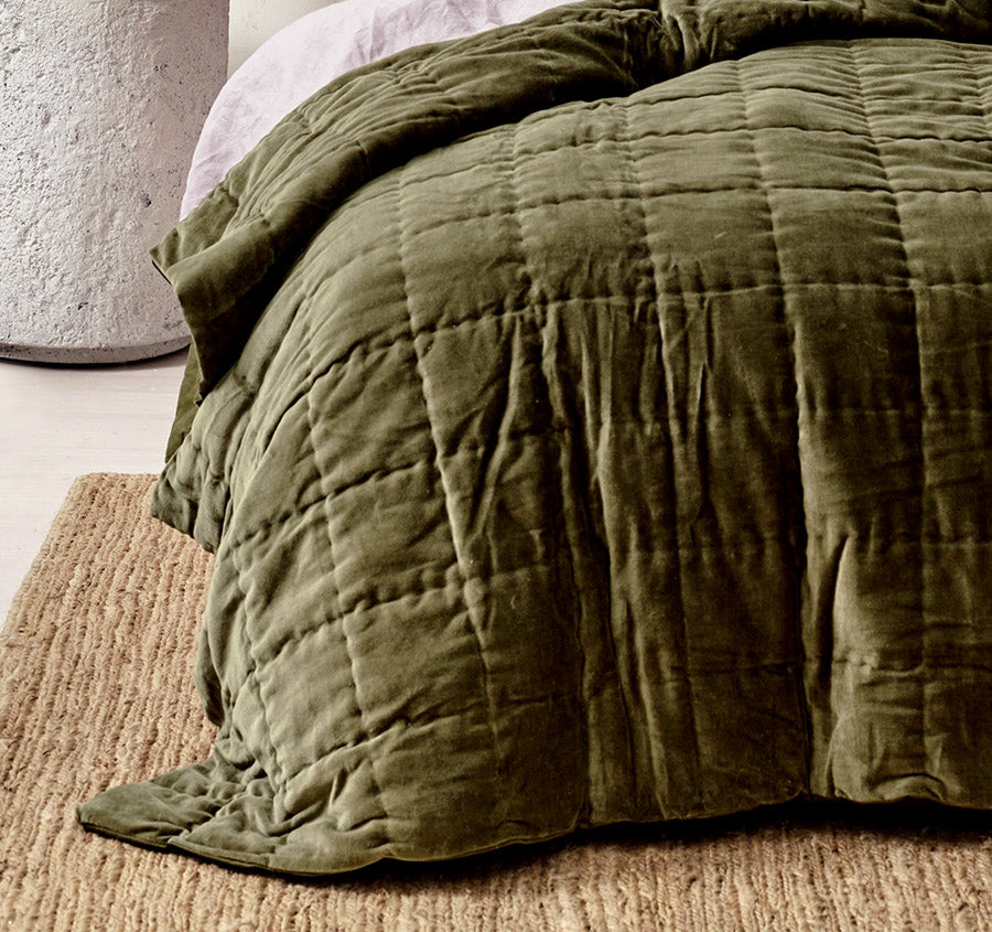 Luxury Velvet Coverlet Caper