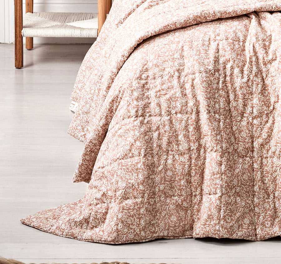 Varanasi Coverlet Hazelnut