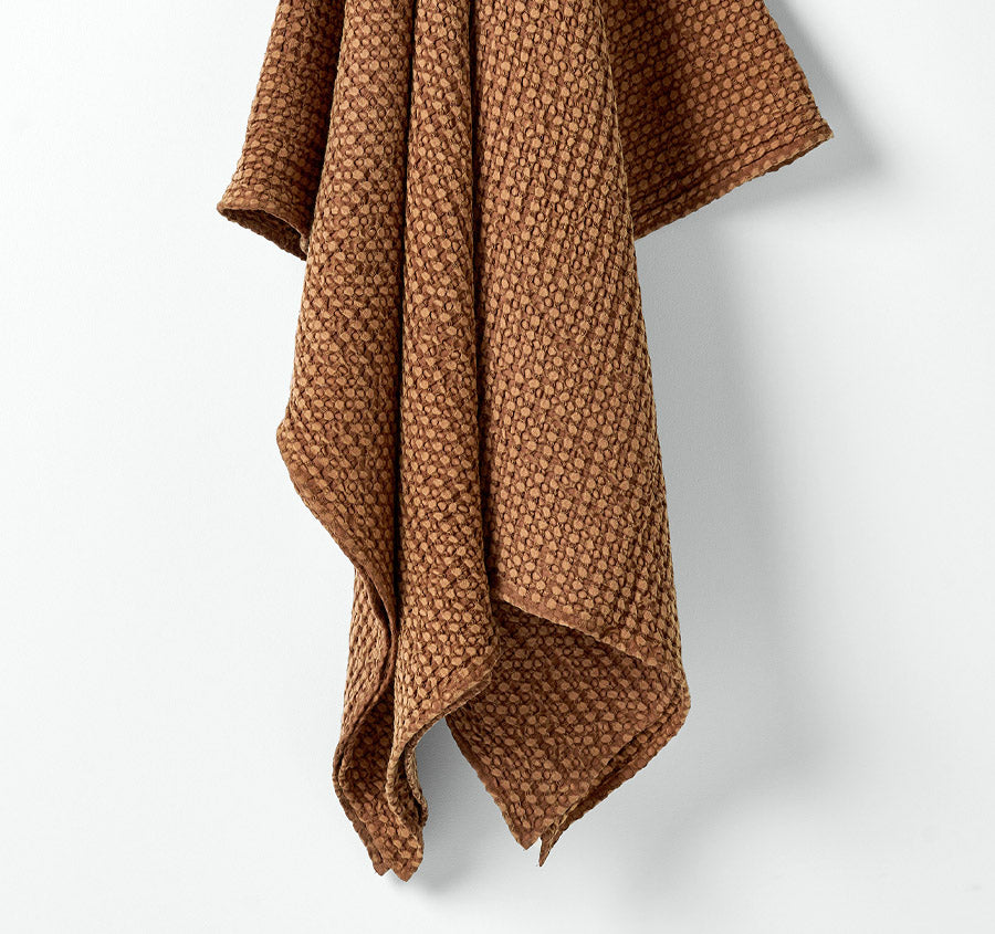 Waffle 140x200cm Throw Rug Clove