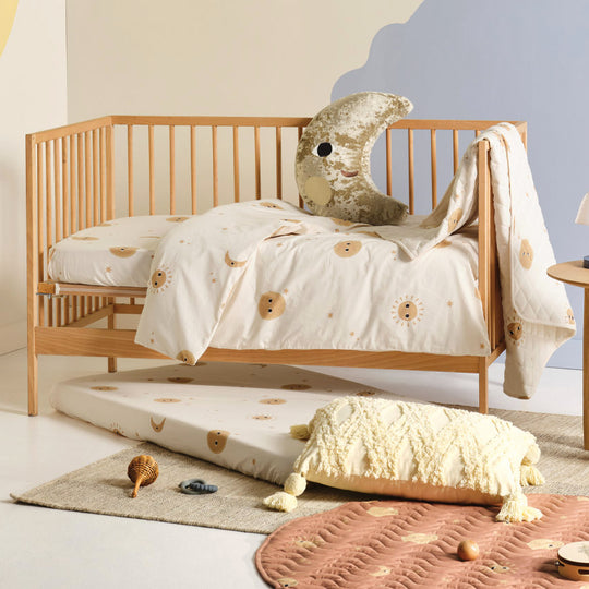 Happy Cosmos Cot Quilt Cover Sugar – Manchester Warehouse