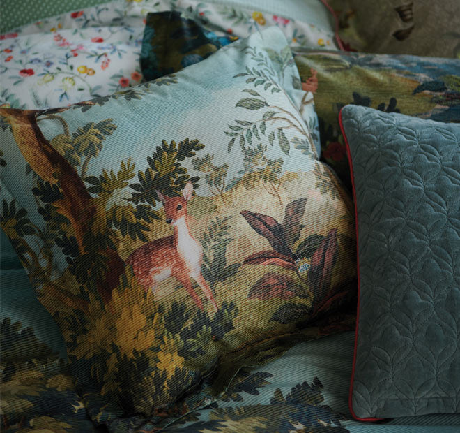 Winter Blooms 45x45cm Filled Cushion